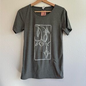 Block Printed Fuschia Plant Green T-Shirt XS - Artwear